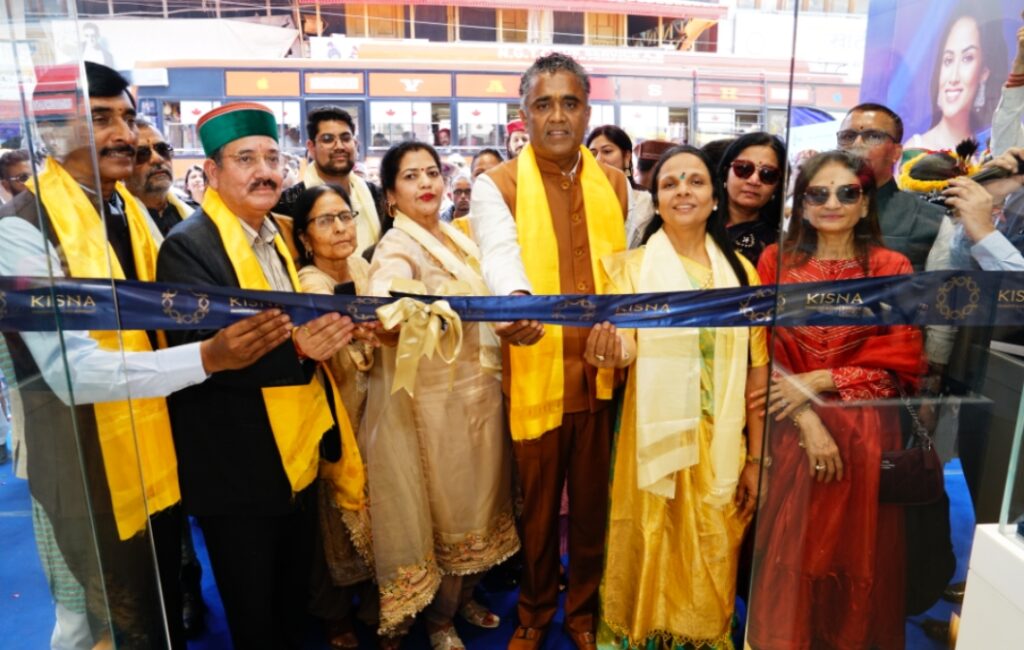 Kisna Jewelry Showroom Launch in Kullu