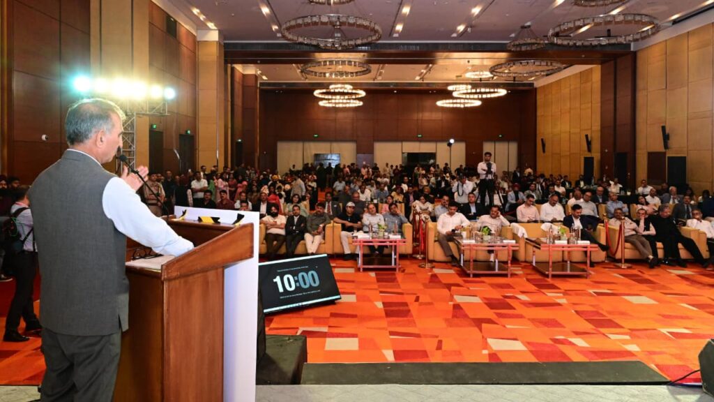 Himachal Industrial Investment: हिमाचल प्रदेश में निवेश के लिए मुख्यमंत्री सुक्खू का बड़ा आमंत्रण नई औद्योगिक नीति और सस्ती बिजली का वादा CM Sukhvinder Singh Sukhu addressing investors at Chandigarh Leadership Conclave
