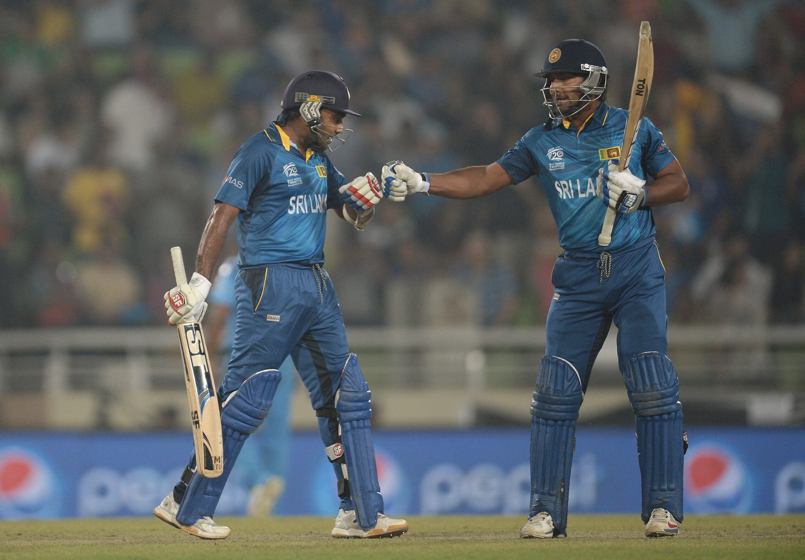 कुमार संगकारा और महेला जयवर्धने Getty Images scaled