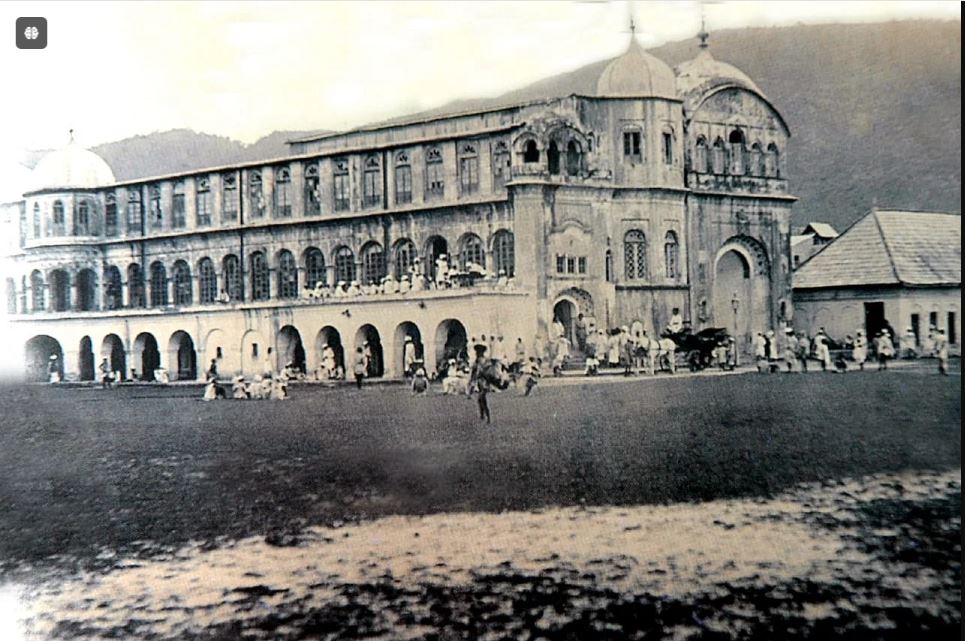 09 अगस्त का इतिहास: भारत और विश्व इतिहास में 09 अगस्त की प्रमुख घटनाएं 4 Old Bilaspur Rangmahal