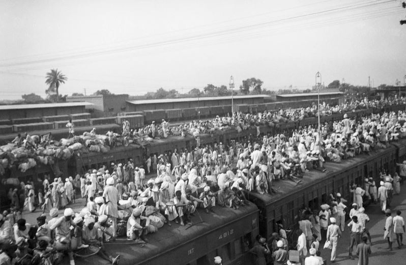 विभाजन ने लाखों लोगों को अपने ही देश में शरणार्थी बना दिया था